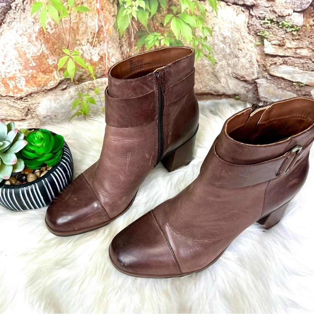 KORKS Distressed Brown Leather Chic Ankle Boots, Beautiful Patina, 9M